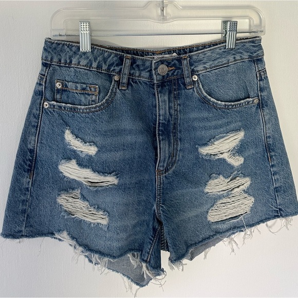 Garage Denim High-Rise Mom Shorts - Size 7 / 28 - Picture 2 of 9